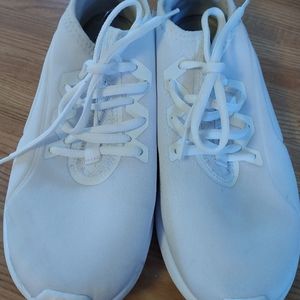 Women's Puma Sneakers